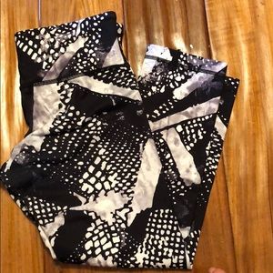 🍋 Lululemon capris size 6